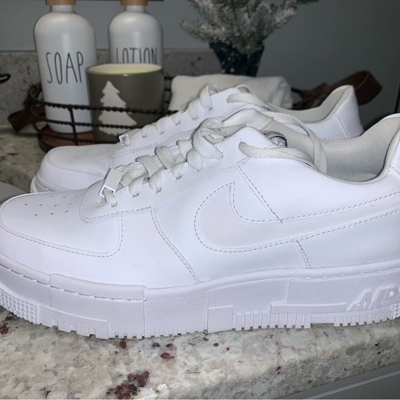 Women’s Nike Air Force 1 Pixel Sneakers White, Sz 9.5 - Picture 10 of 11